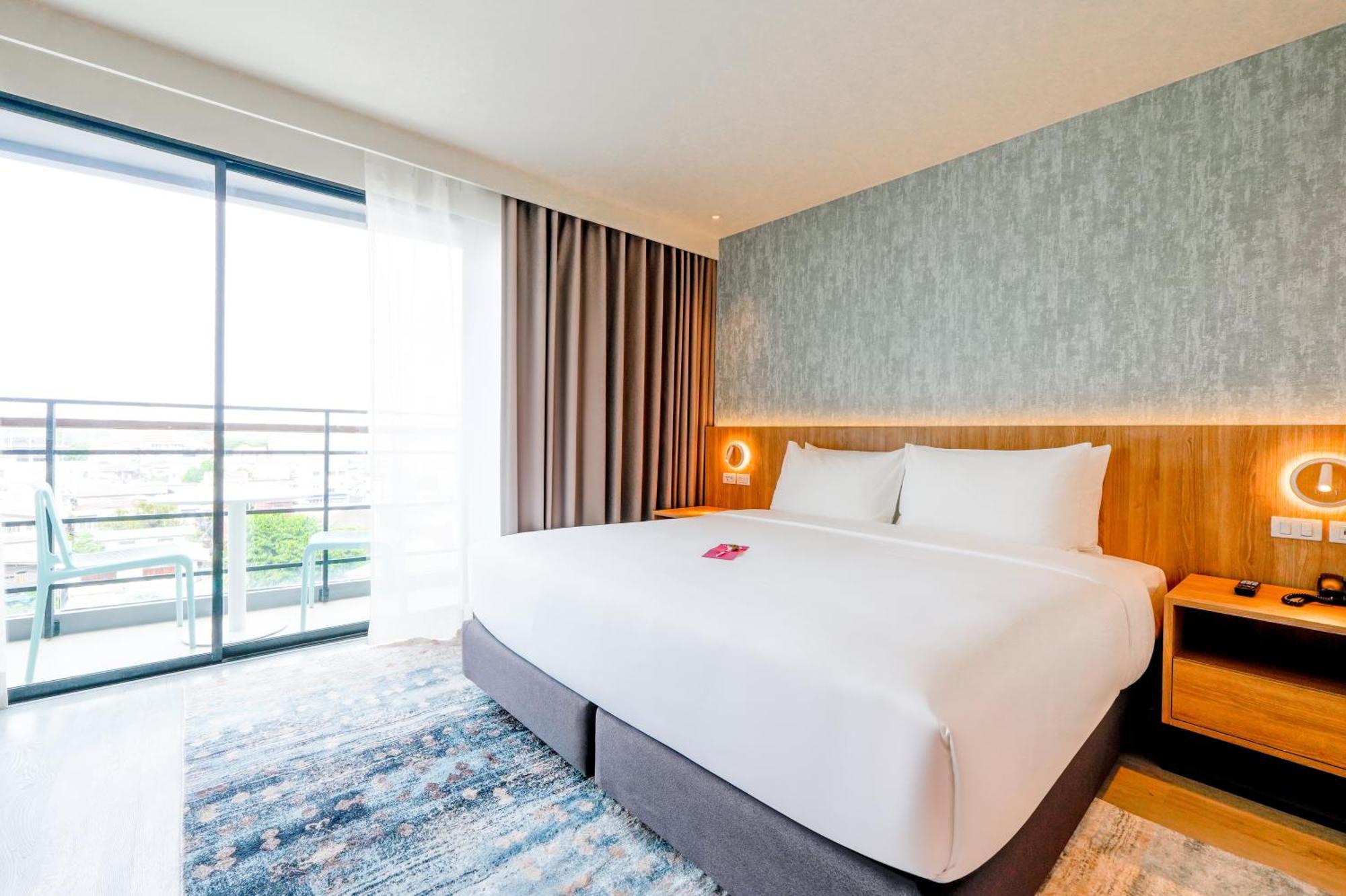 Glow Bangkok Riverside Rom bilde