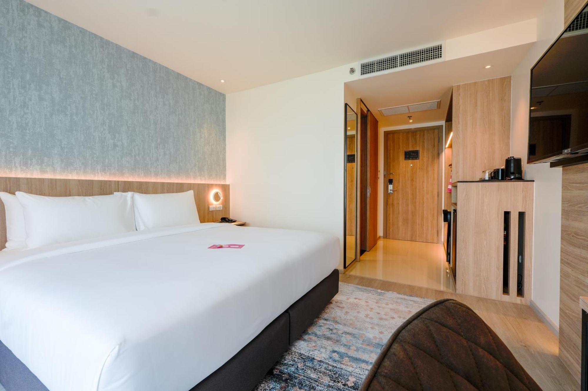 Glow Bangkok Riverside Rom bilde